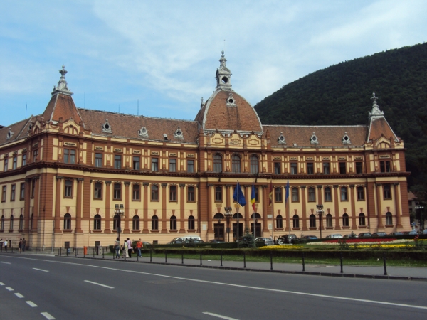 Palatul de justiție din Brașov